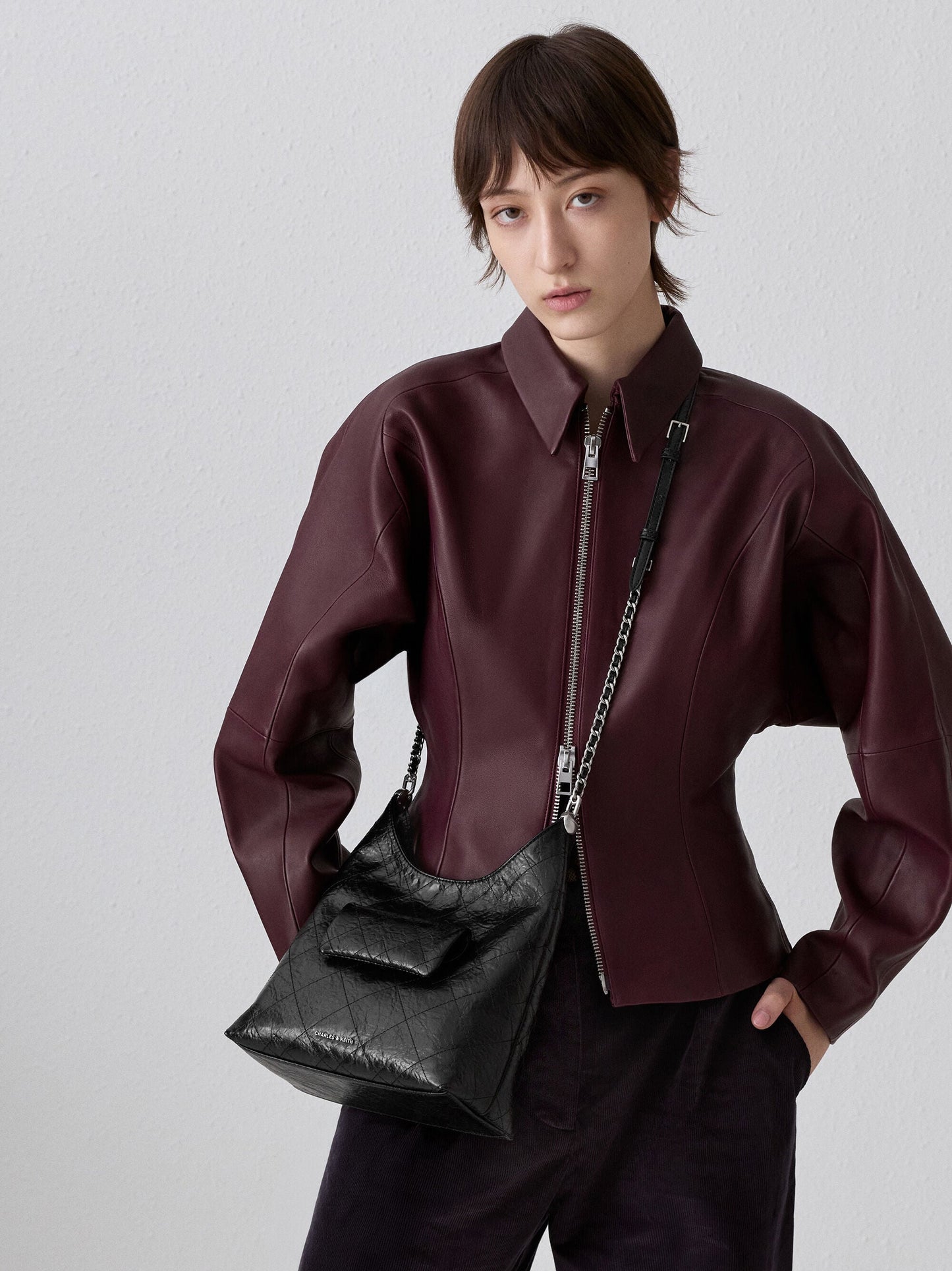 Duo Quilted Front-Pocket Chain Hobo Bag - Noir | CHARLES & KEITH