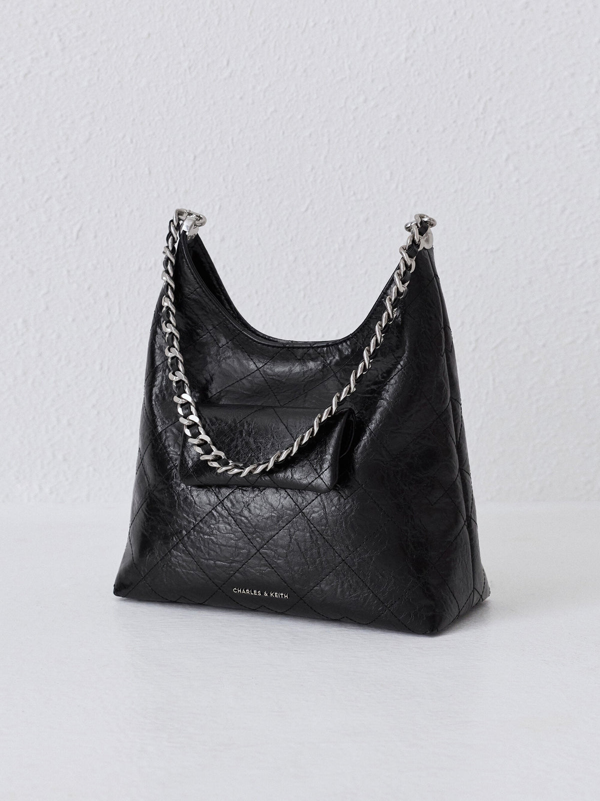 Duo Quilted Front-Pocket Chain Hobo Bag - Noir | CHARLES & KEITH