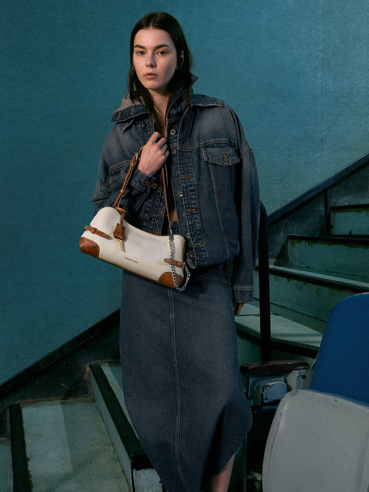 Delfina Canvas Chain Side-Belt Shoulder Bag - Multi | CHARLES & KEITH