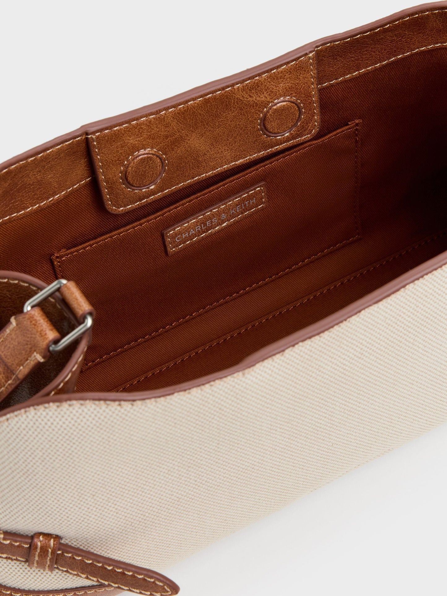 Delfina Canvas Chain Side-Belt Shoulder Bag - Multi | CHARLES & KEITH