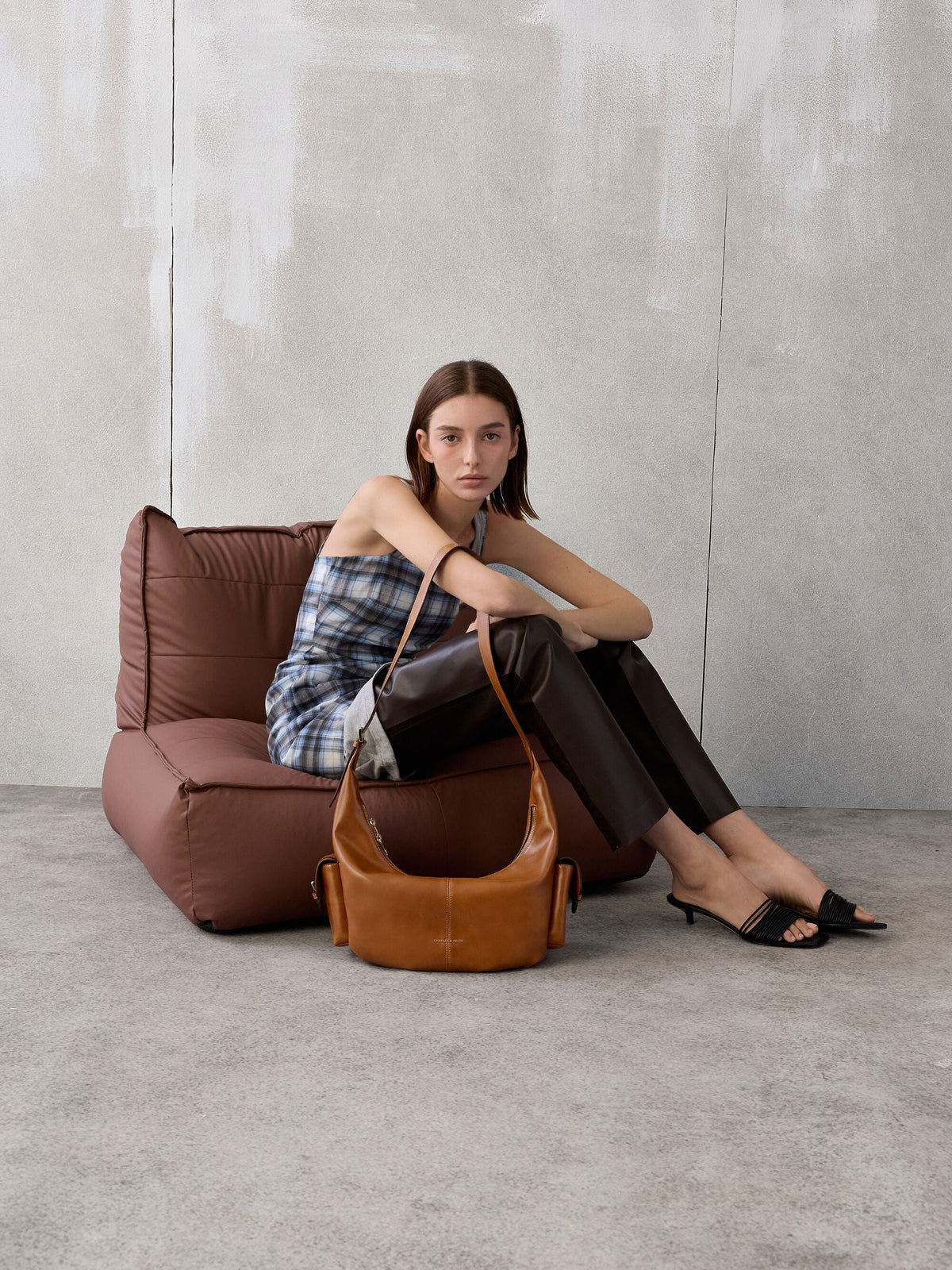 Large Bessie Side-Pocket Hobo Bag - Distressed Tan | CHARLES & KEITH