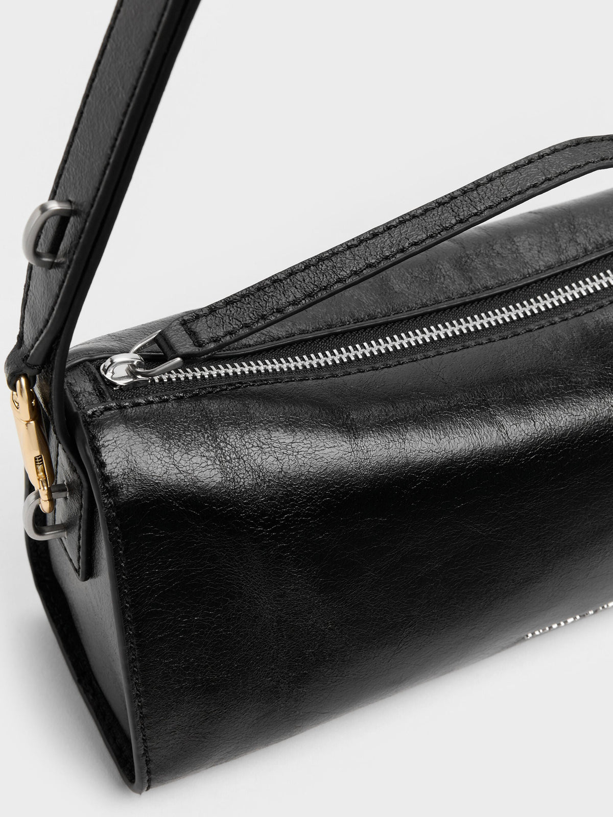 Delfina Elongated Shoulder Bag - Noir | CHARLES & KEITH