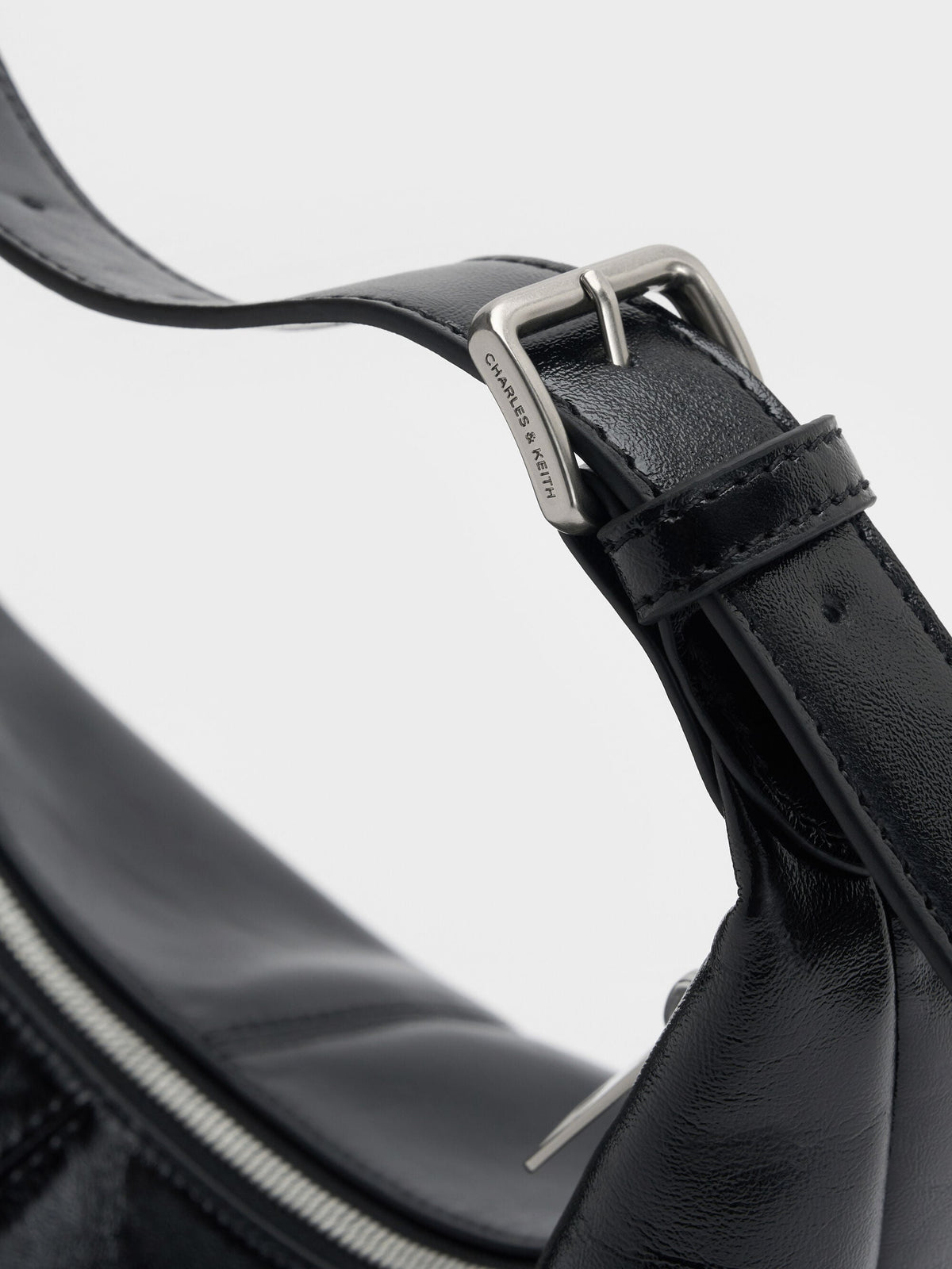 Bessie Side-Pocket Hobo Bag - Noir | CHARLES & KEITH