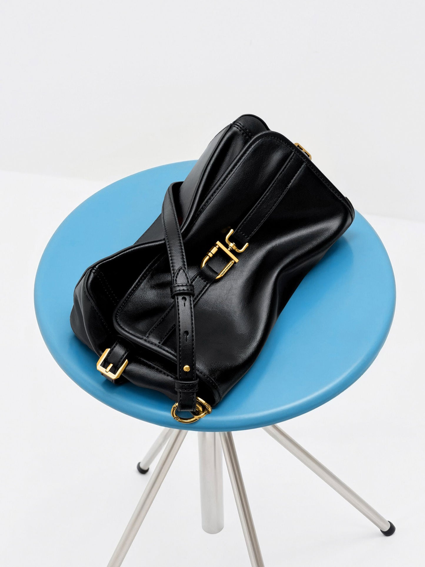 Gwynne Metallic-Buckle Belted Shoulder Bag - Black | CHARLES & KEITH