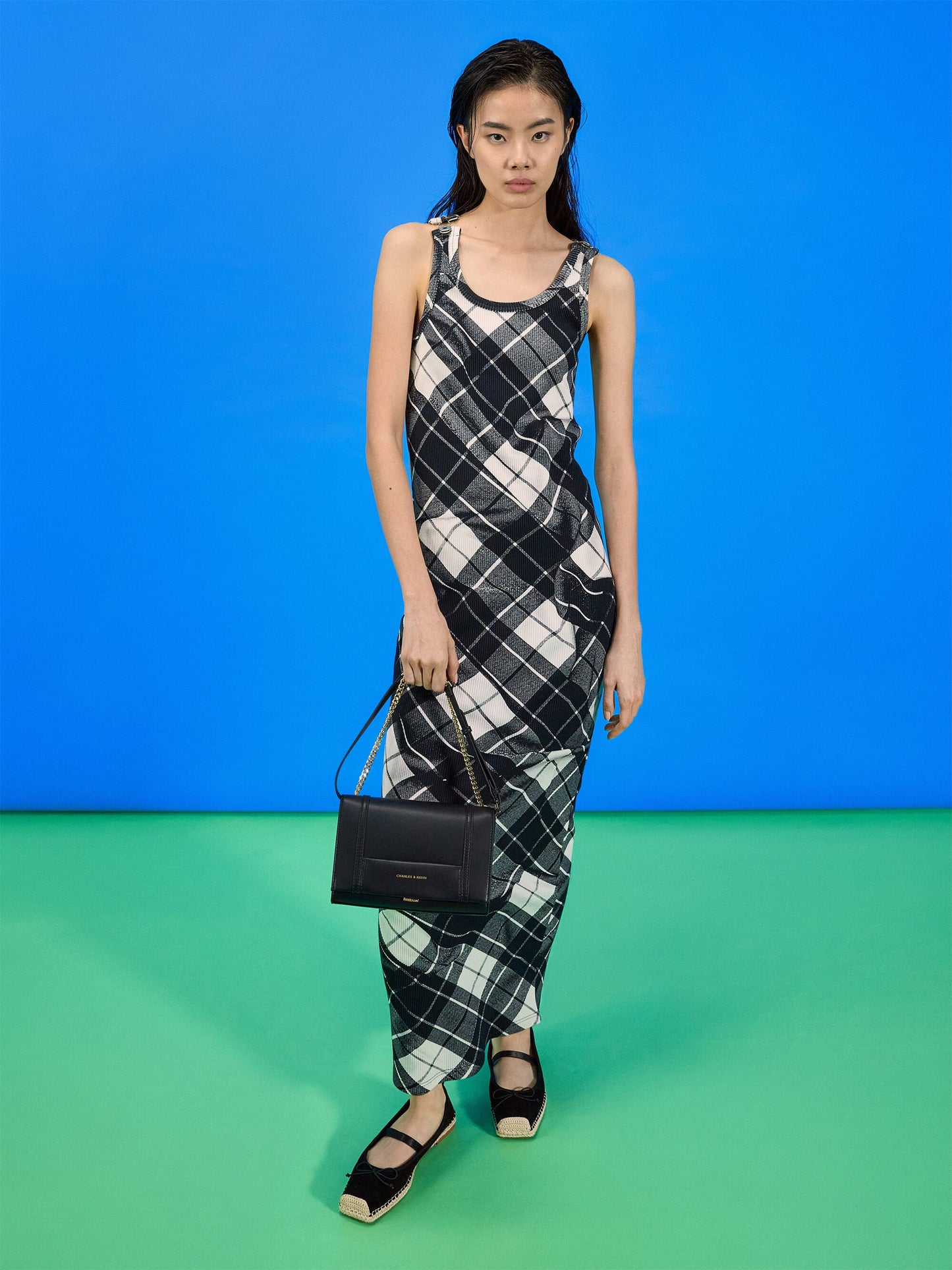 Shalia Chain-Strap Shoulder Bag - Black | CHARLES & KEITH