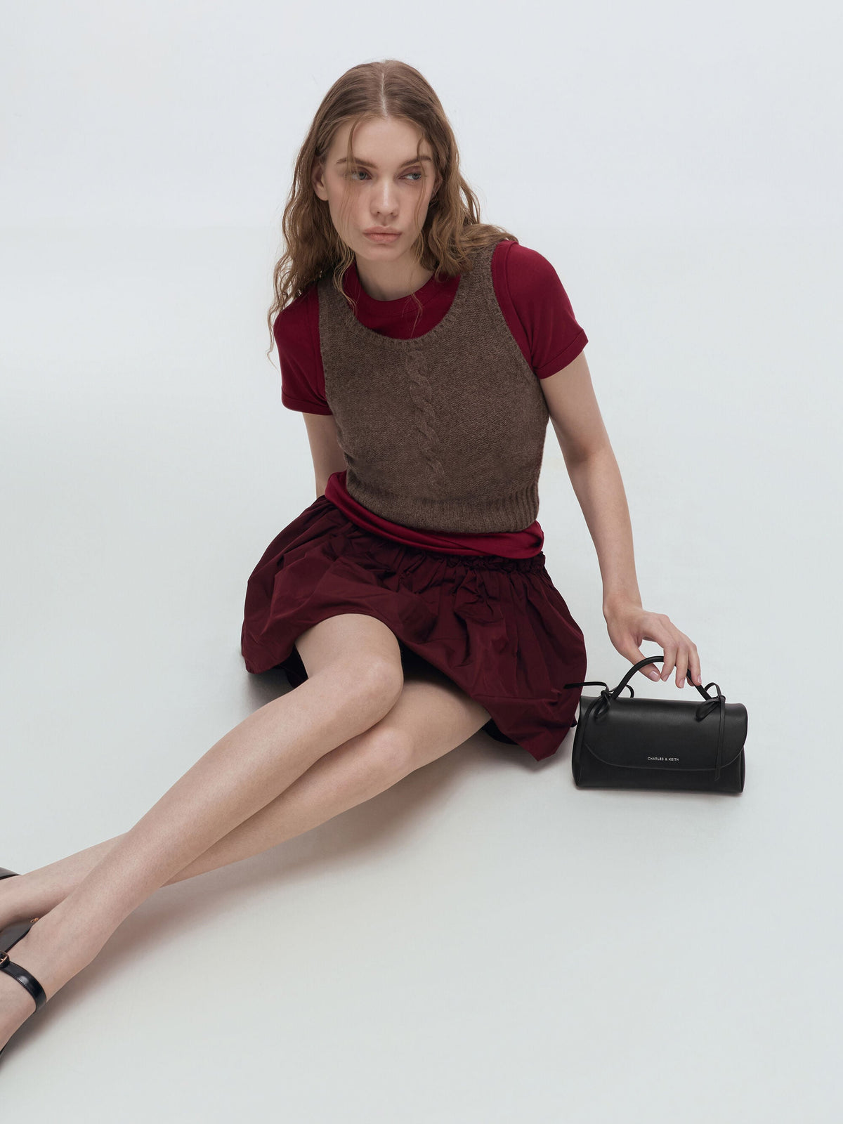 Hazel Bow Wallet On Chain - Noir | CHARLES & KEITH
