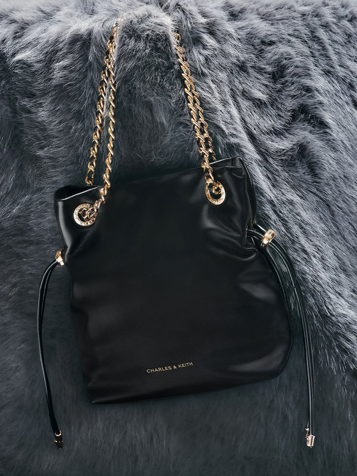 Arya Braided-Chain Crossbody Bag - Black | CHARLES & KEITH