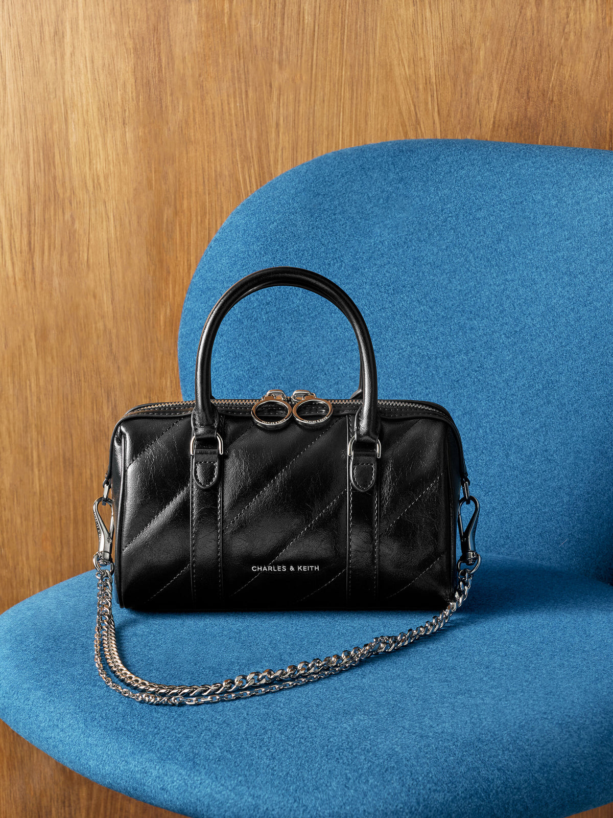 Philomena Bowling Bag - Noir | CHARLES & KEITH