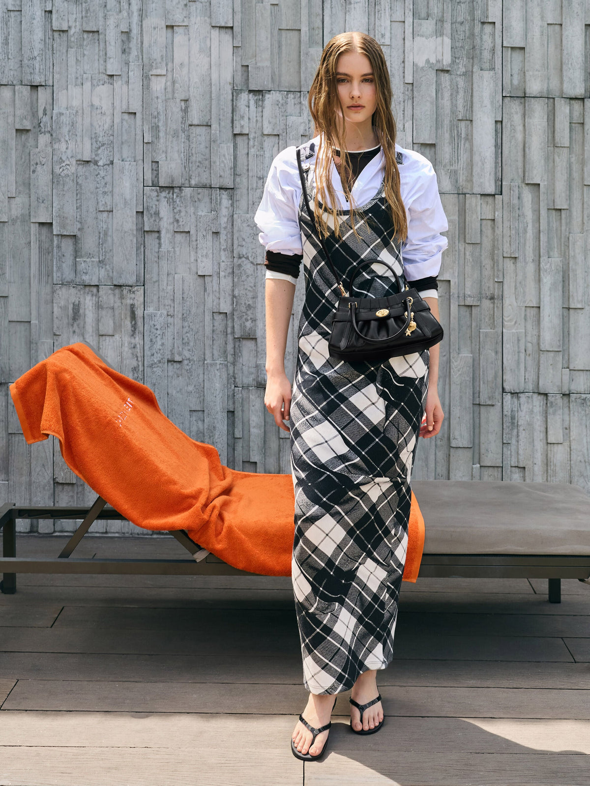 Isolde Belted Ruched Crossbody Bag - Black | CHARLES & KEITH