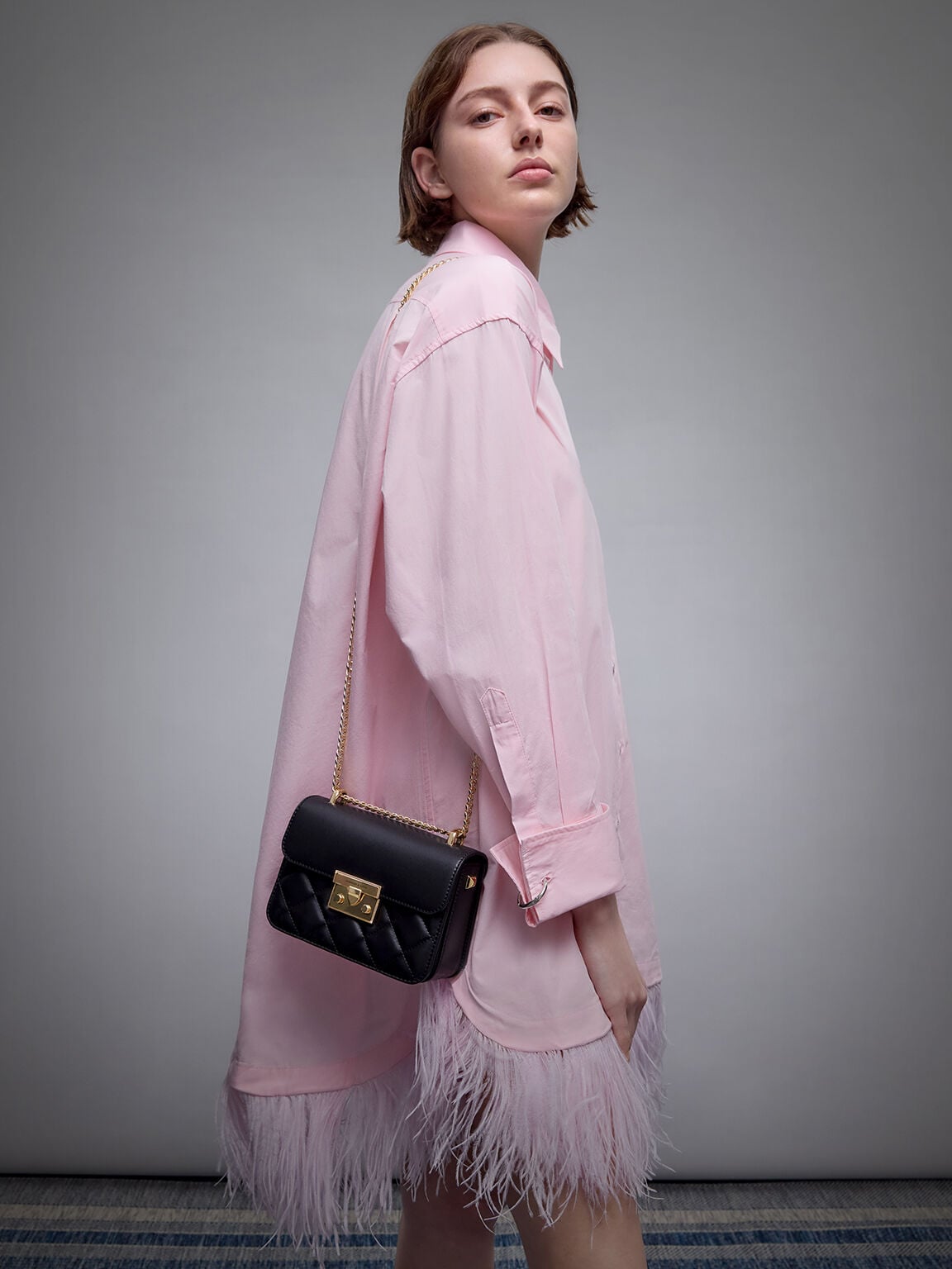 Alva Quilted Chain-Handle Bag - Black | CHARLES & KEITH