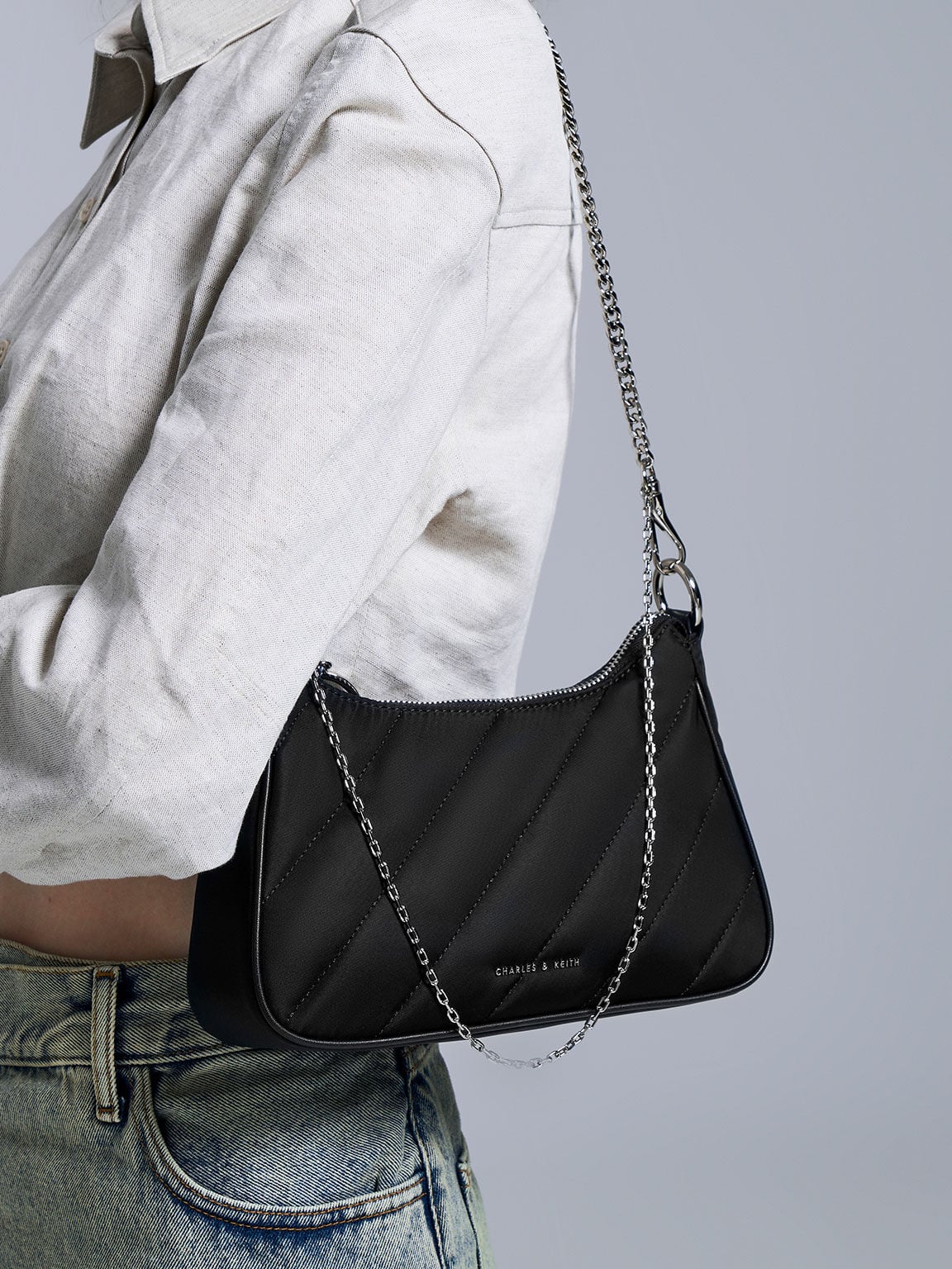 Philomena Nylon Puffy Chain-Strap Crossbody Bag - Noir | CHARLES & KEITH