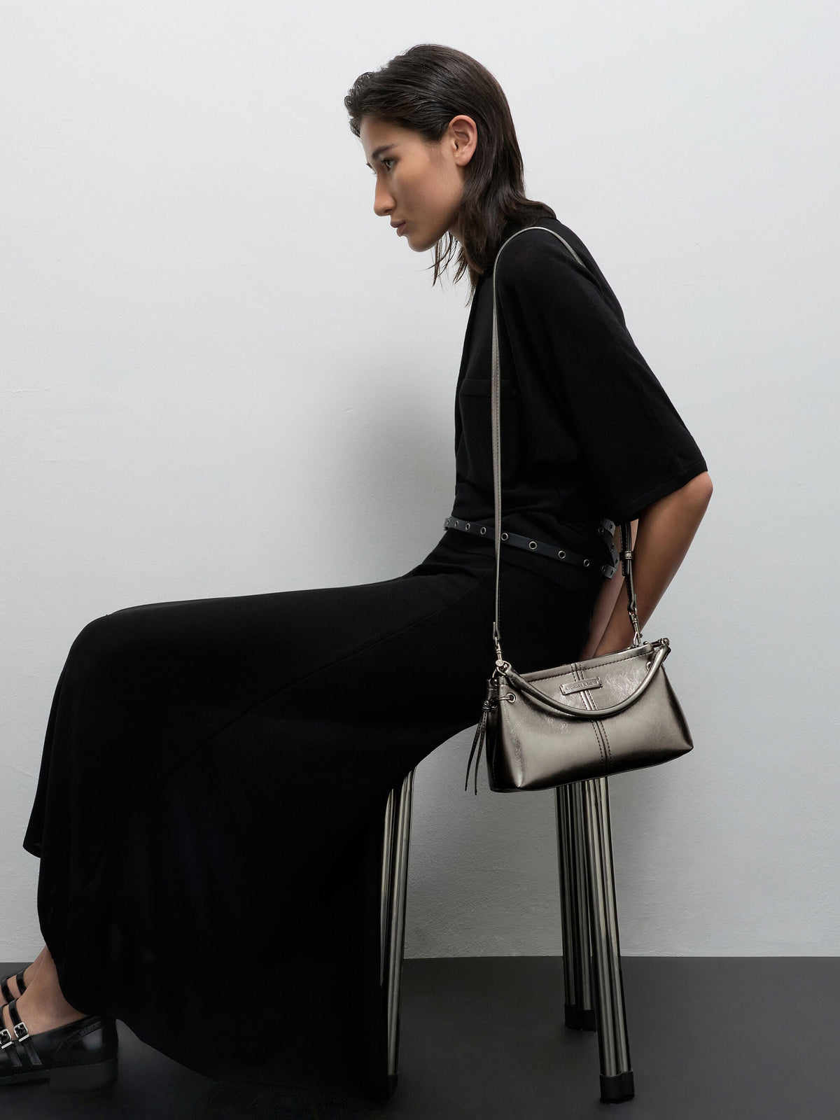 Noane Metallic Top Handle Bag - Pewter | CHARLES & KEITH