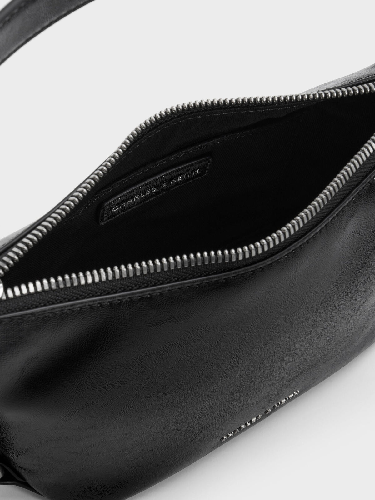 Tatiana Tassel Hobo Bag - Noir | CHARLES & KEITH