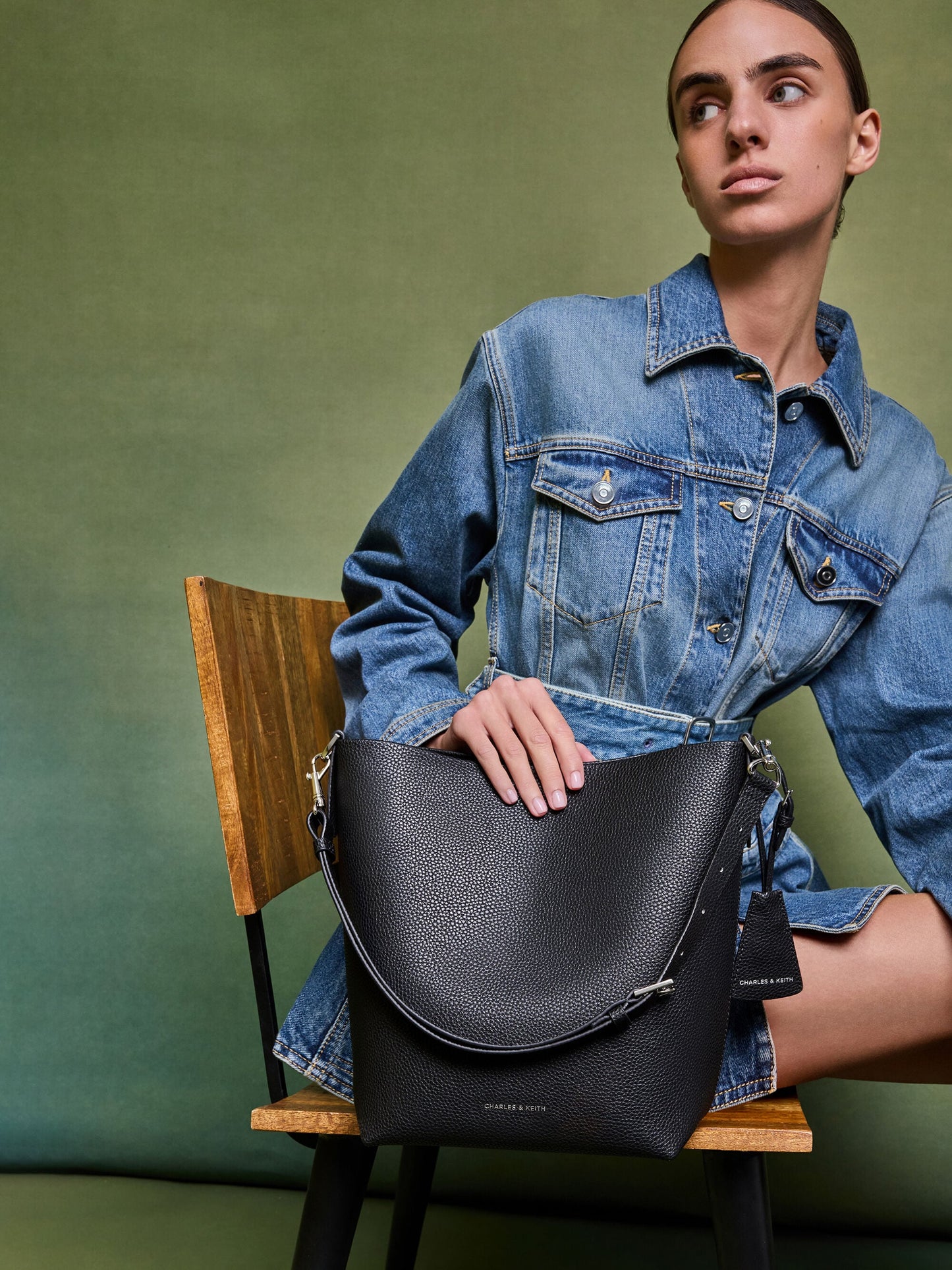 Beryl Bucket Bag - Noir | CHARLES & KEITH