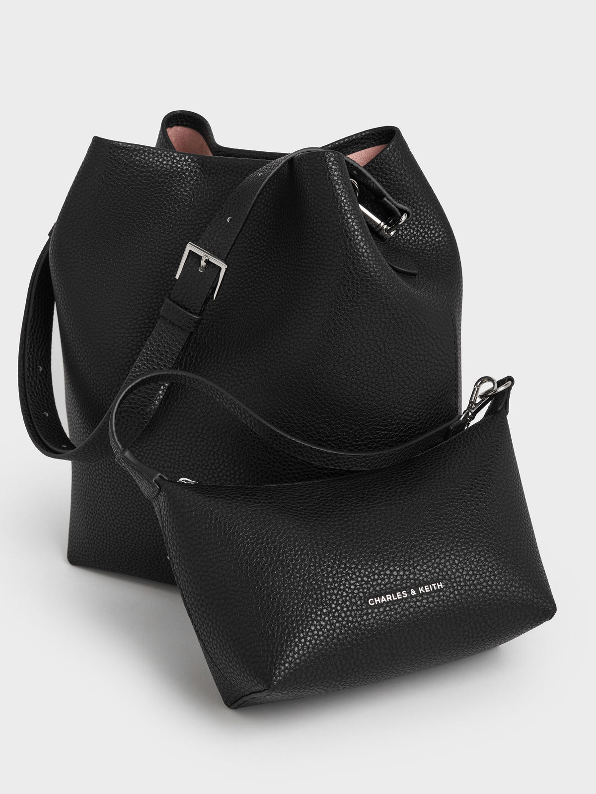 Beryl Bucket Bag - Noir | CHARLES & KEITH