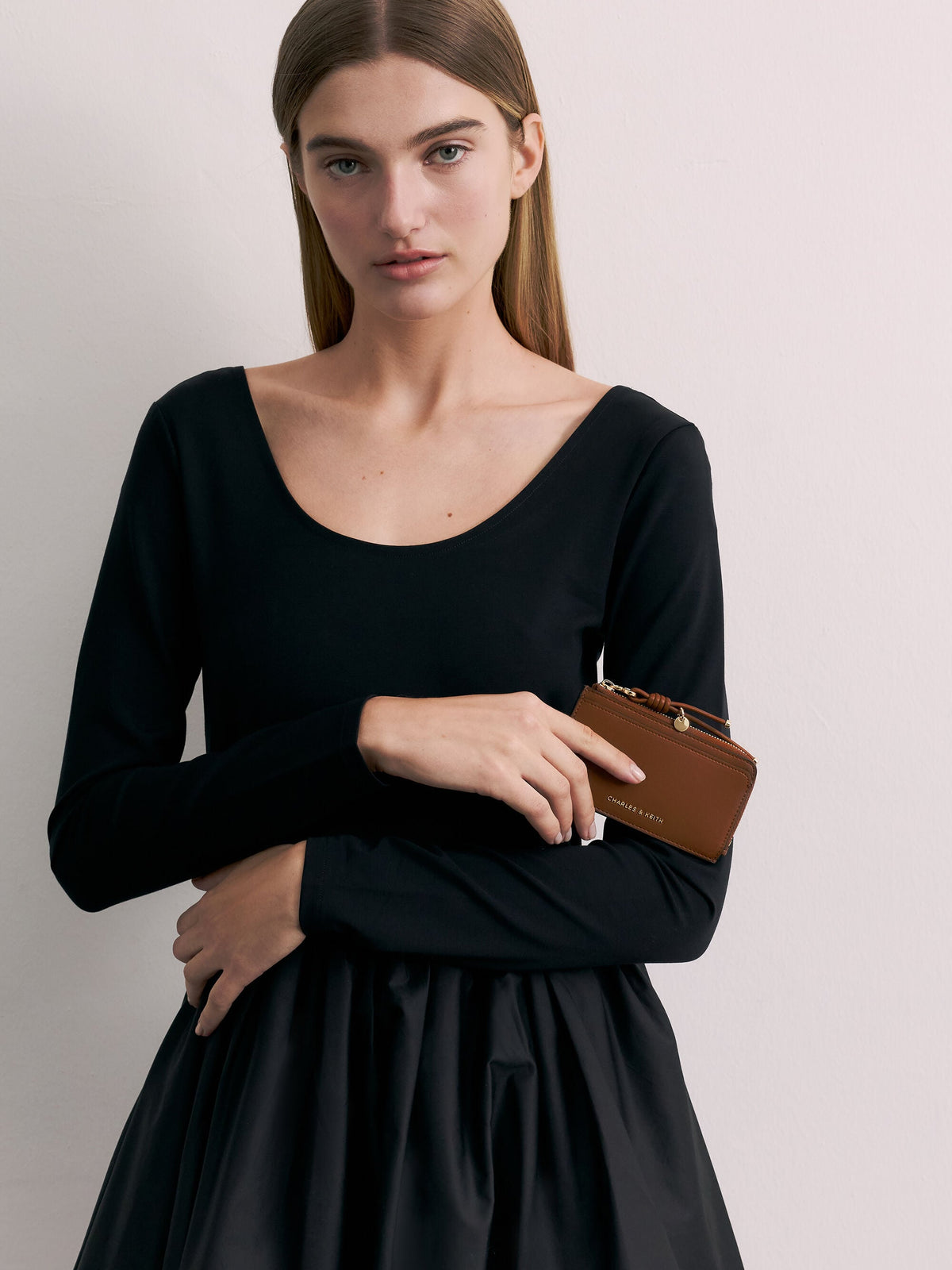 Everleigh Zip-Around Card Holder - Chocolate | CHARLES & KEITH