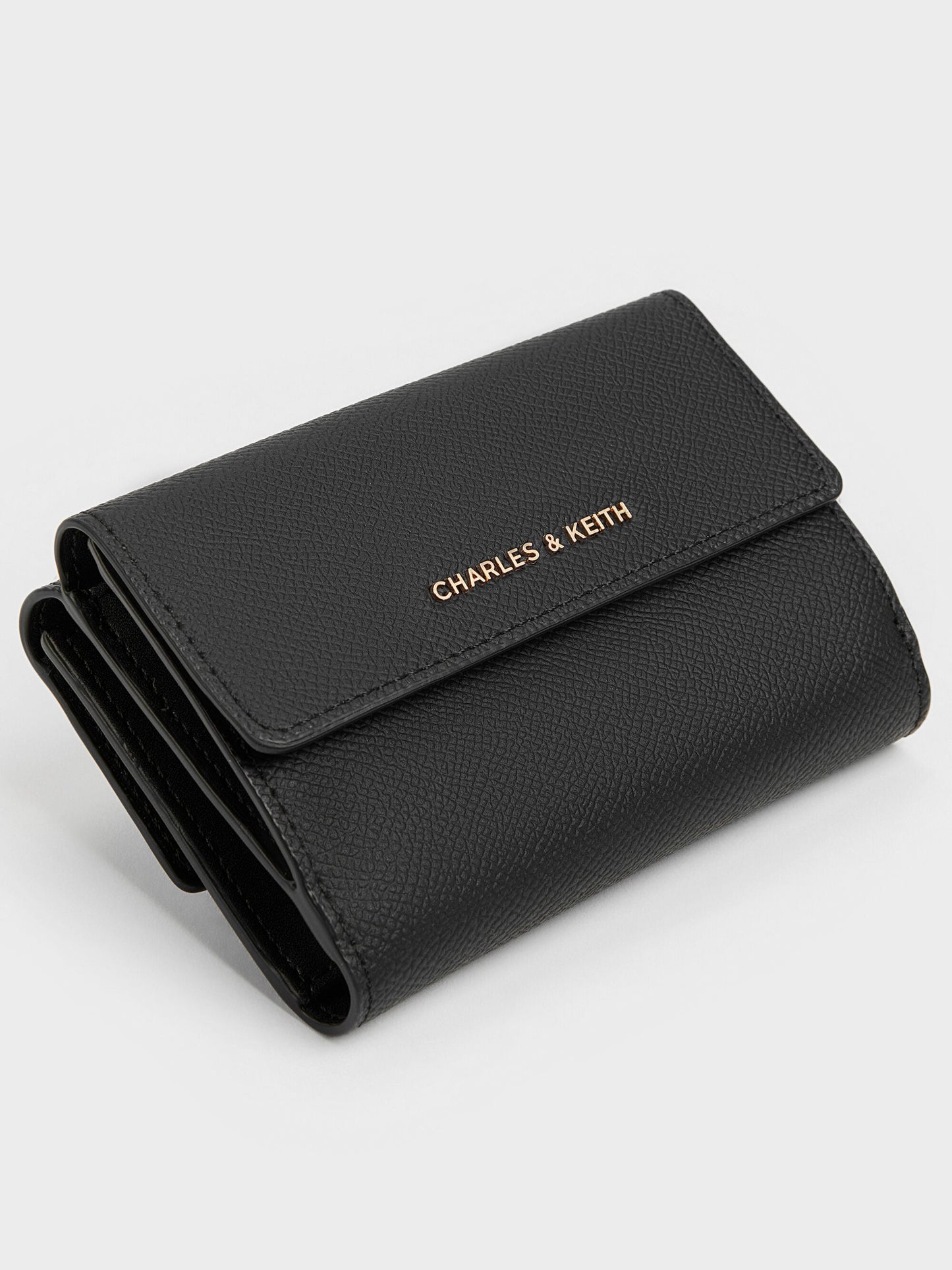 Tricha Turn-Lock Wallet - Black | CHARLES & KEITH