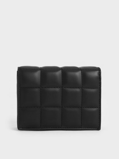 Cassia Quilted Wallet On Chain - Noir | CHARLES & KEITH