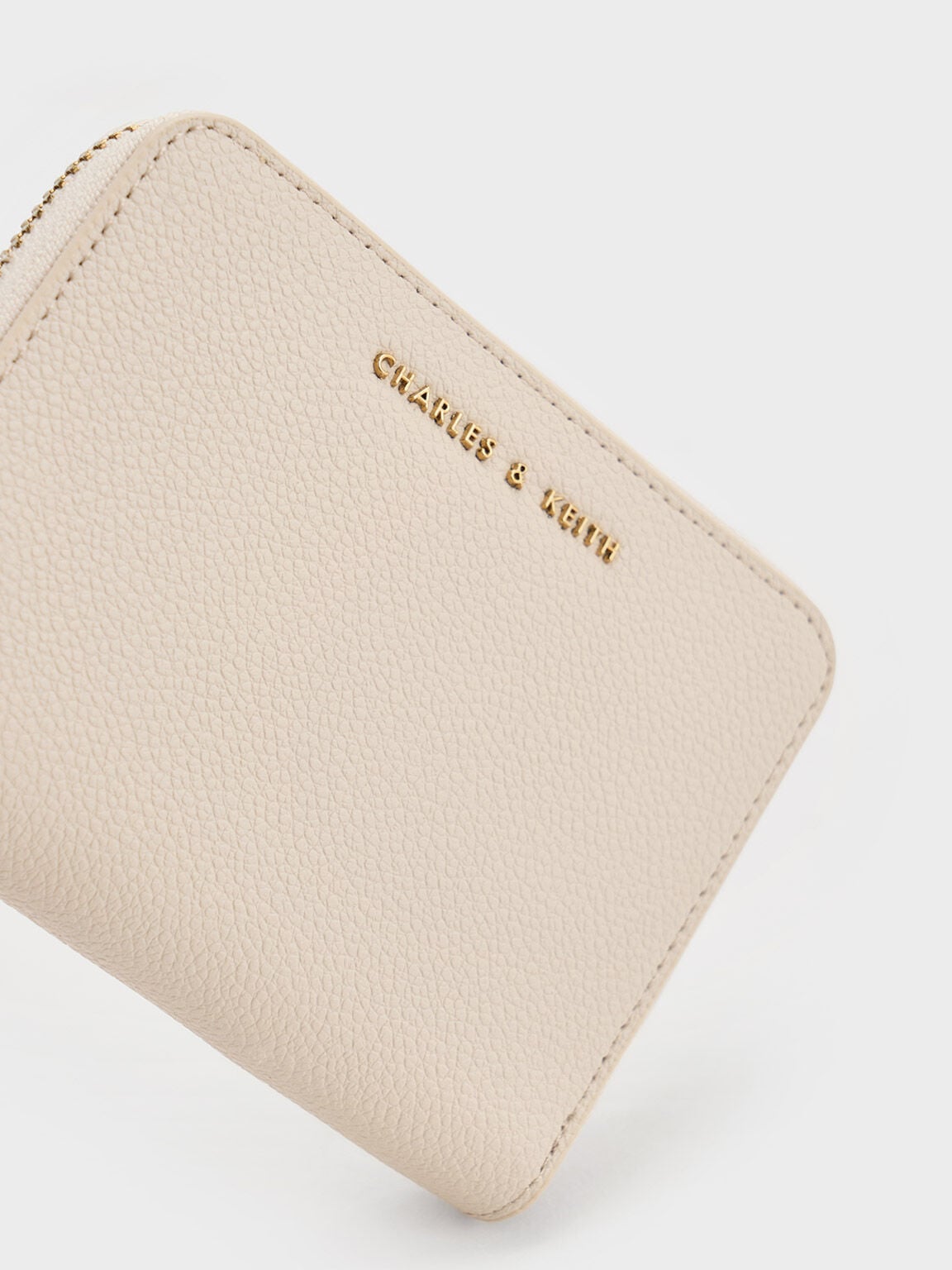 Basic Square Wallet - Ivory | CHARLES & KEITH