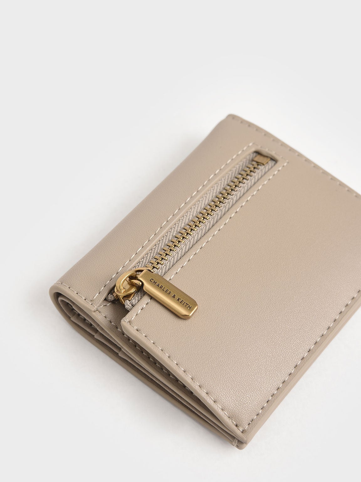 Daisy Bi-Fold Small Wallet - Sand | CHARLES & KEITH