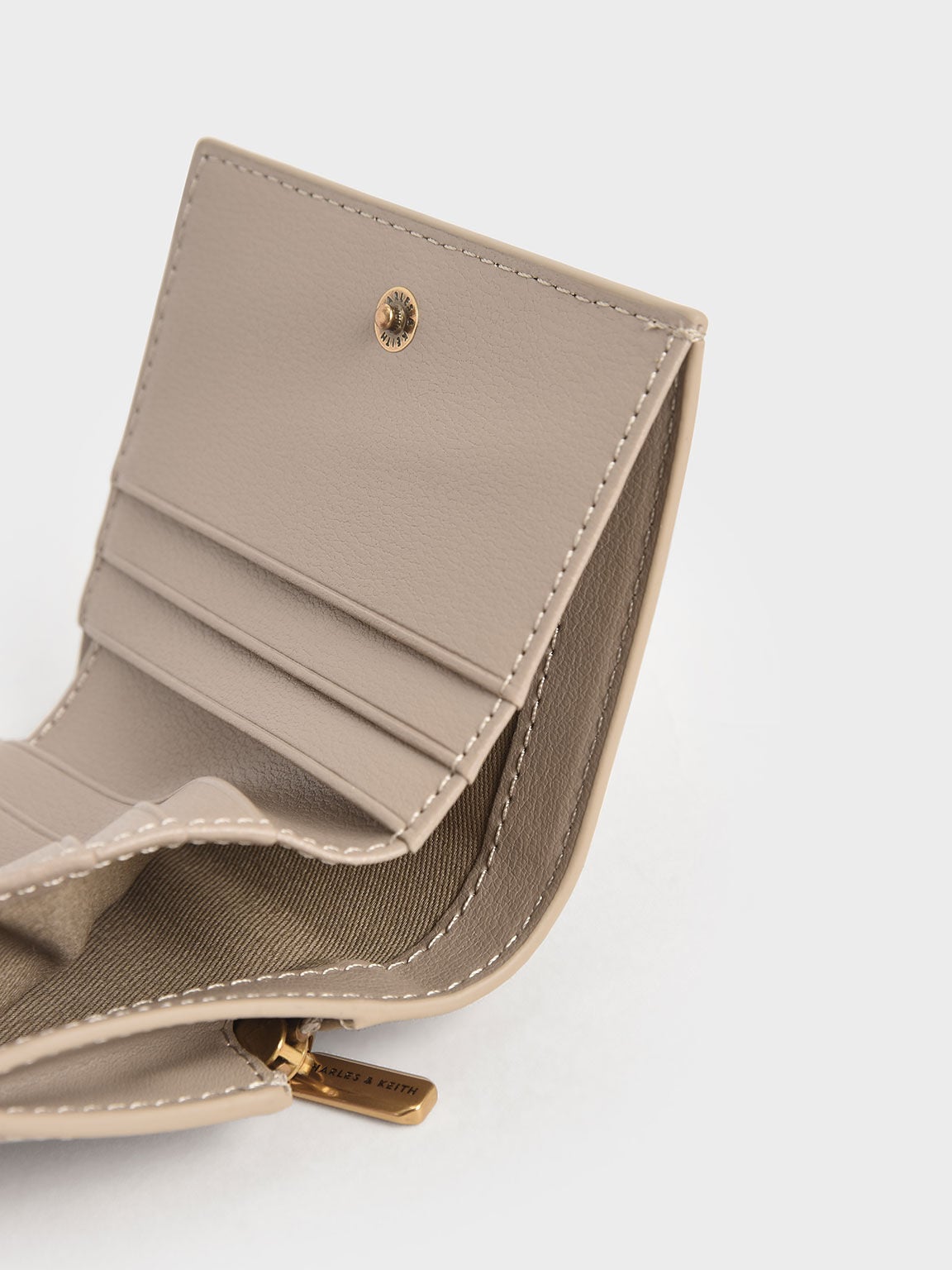 Daisy Bi-Fold Small Wallet - Sand | CHARLES & KEITH