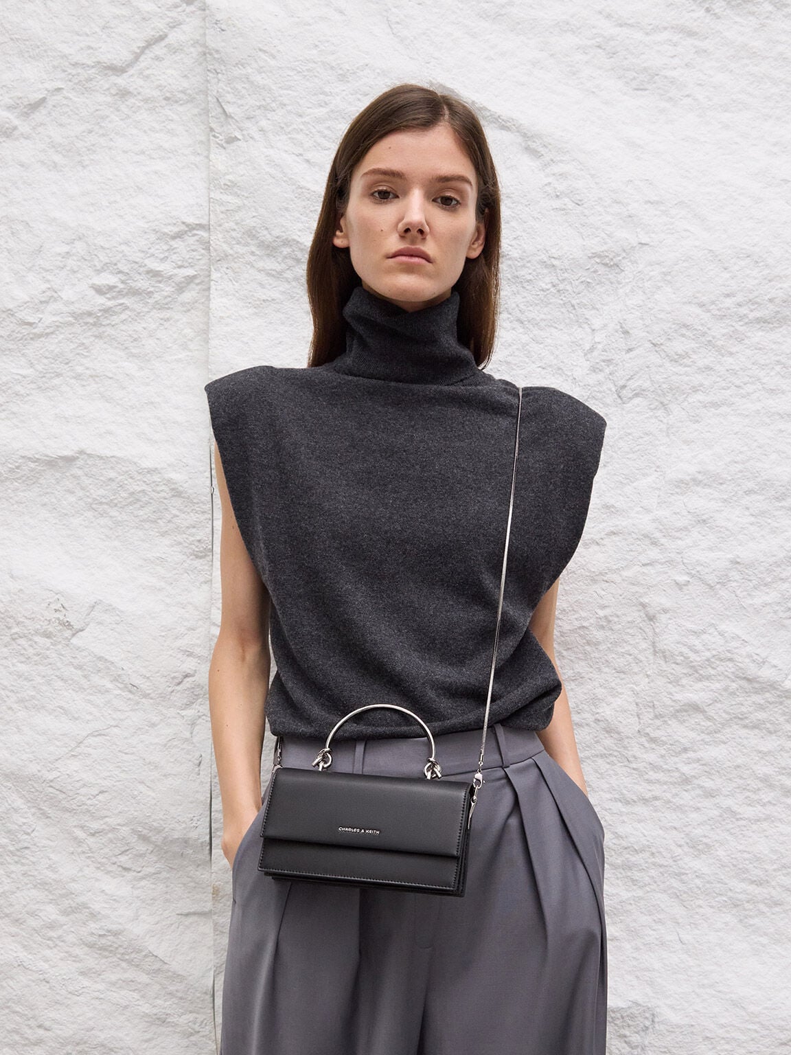 Kristine Sculptural-Handle Long Wallet - Noir | CHARLES & KEITH