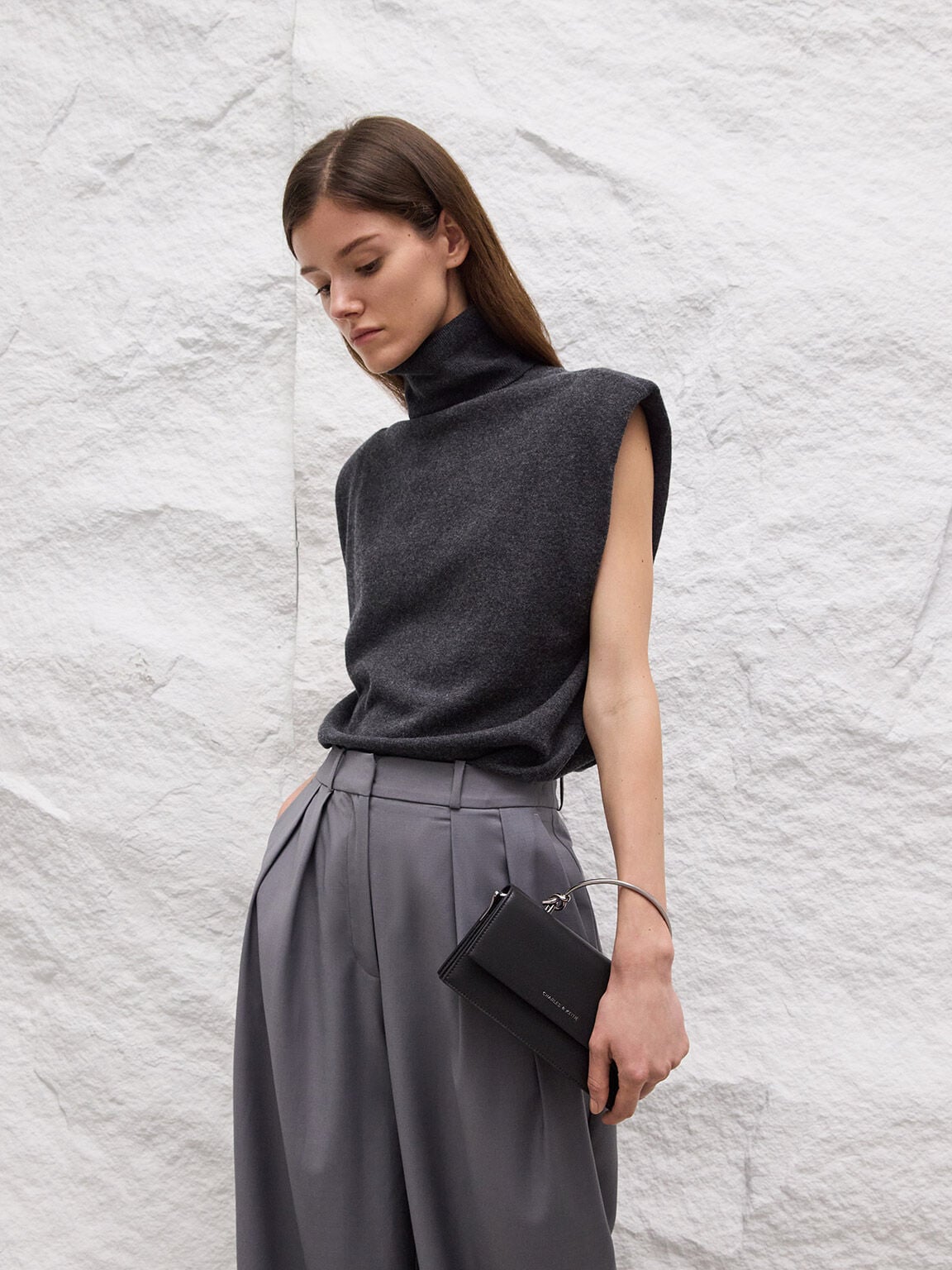 Kristine Sculptural-Handle Long Wallet - Noir | CHARLES & KEITH