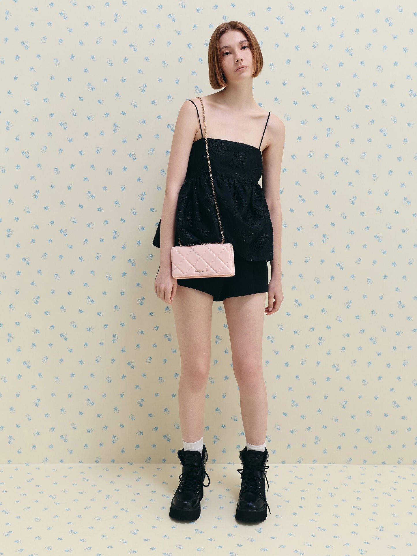 Paffuto Quilted Wallet On Chain - Soft Pink | CHARLES & KEITH
