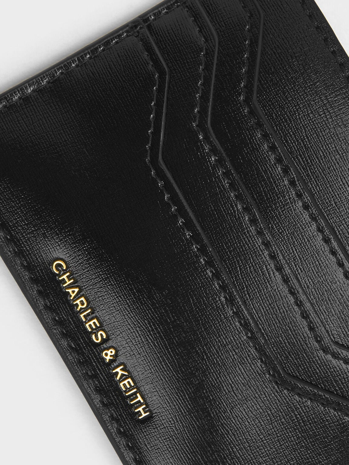 Carli Multi-Slot Card Holder - Black | CHARLES & KEITH