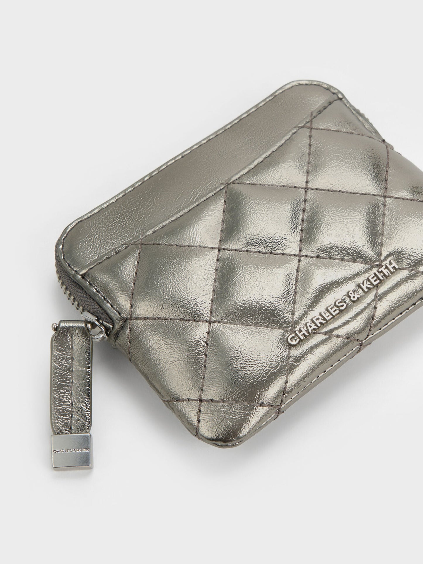 Alva Metallic Quilted Top-Zip Card Holder - Pewter | CHARLES & KEITH