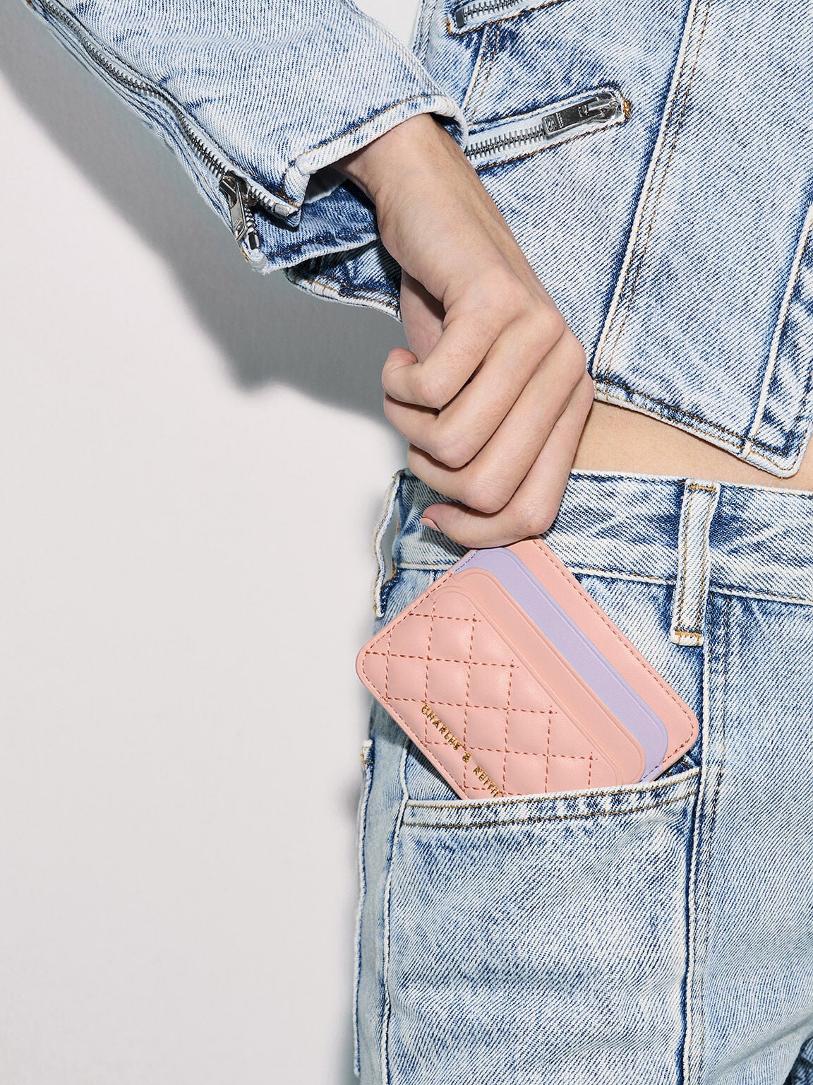 Cleo Two-Tone Quilted Card Holder - Pink | CHARLES & KEITH