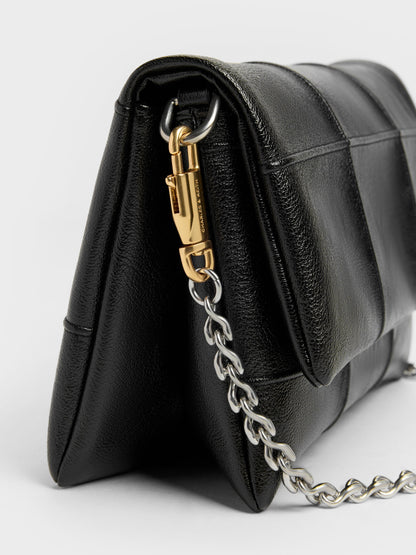 Delfina Quilted Wallet On Chain - Black | CHARLES & KEITH