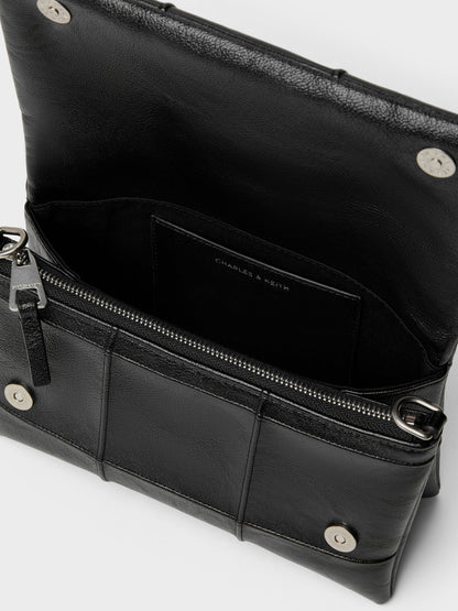 Delfina Quilted Wallet On Chain - Black | CHARLES & KEITH