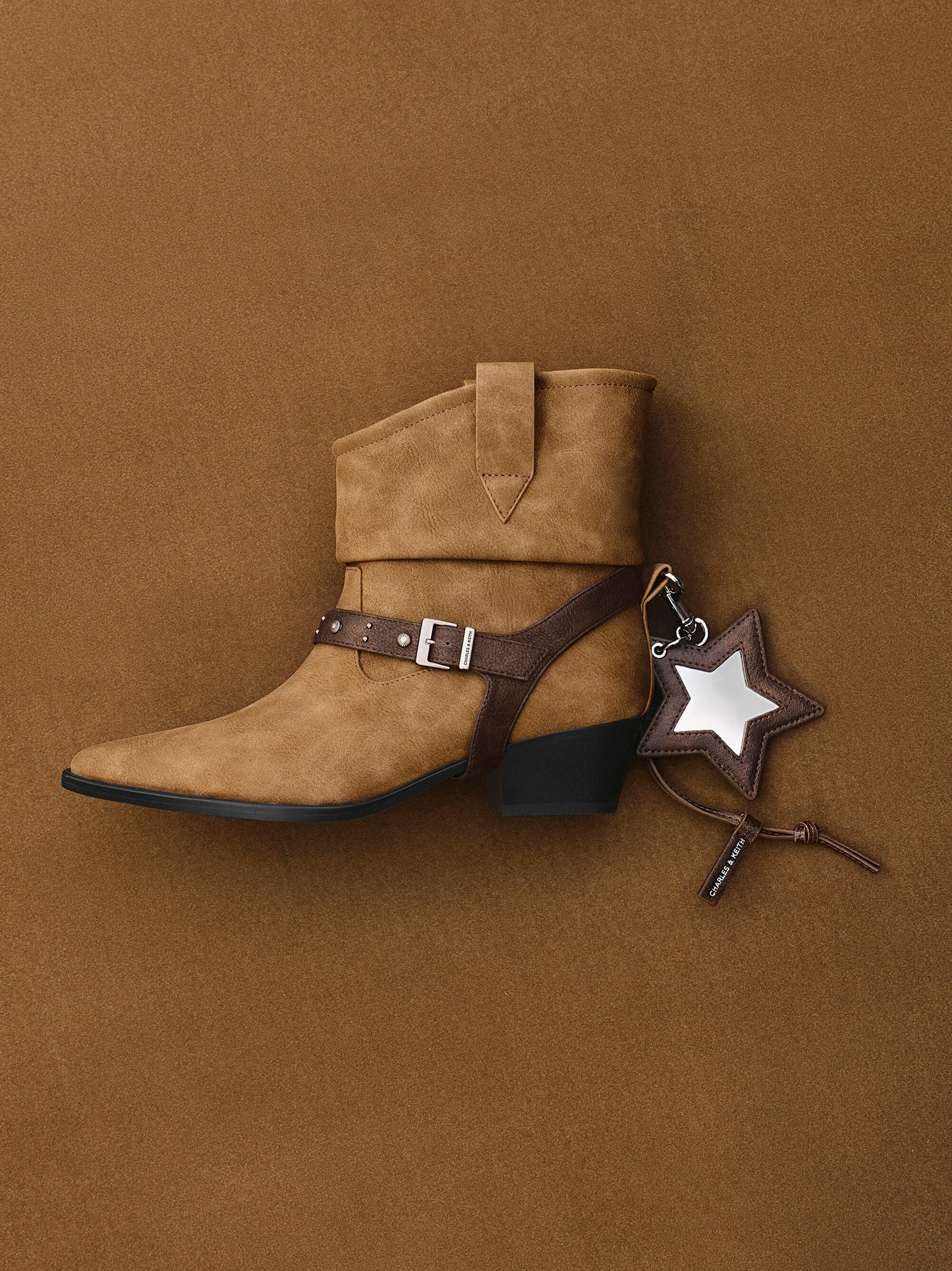 Noane Star Mirror Charm - Distressed Coffee | CHARLES & KEITH