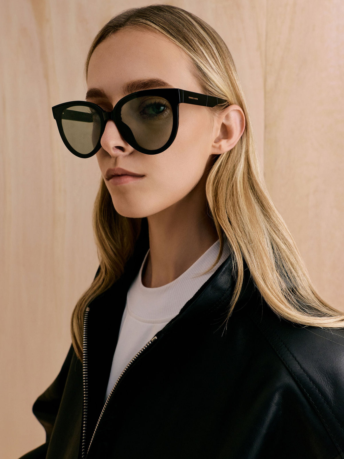 Brea Foldable Aviator Sunglasses - Black | CHARLES & KEITH
