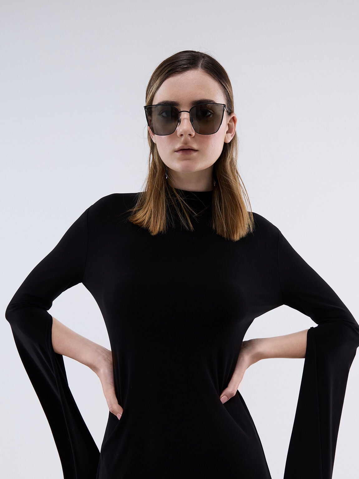 Shea Metallic-Rim Square Sunglasses - Black | CHARLES & KEITH