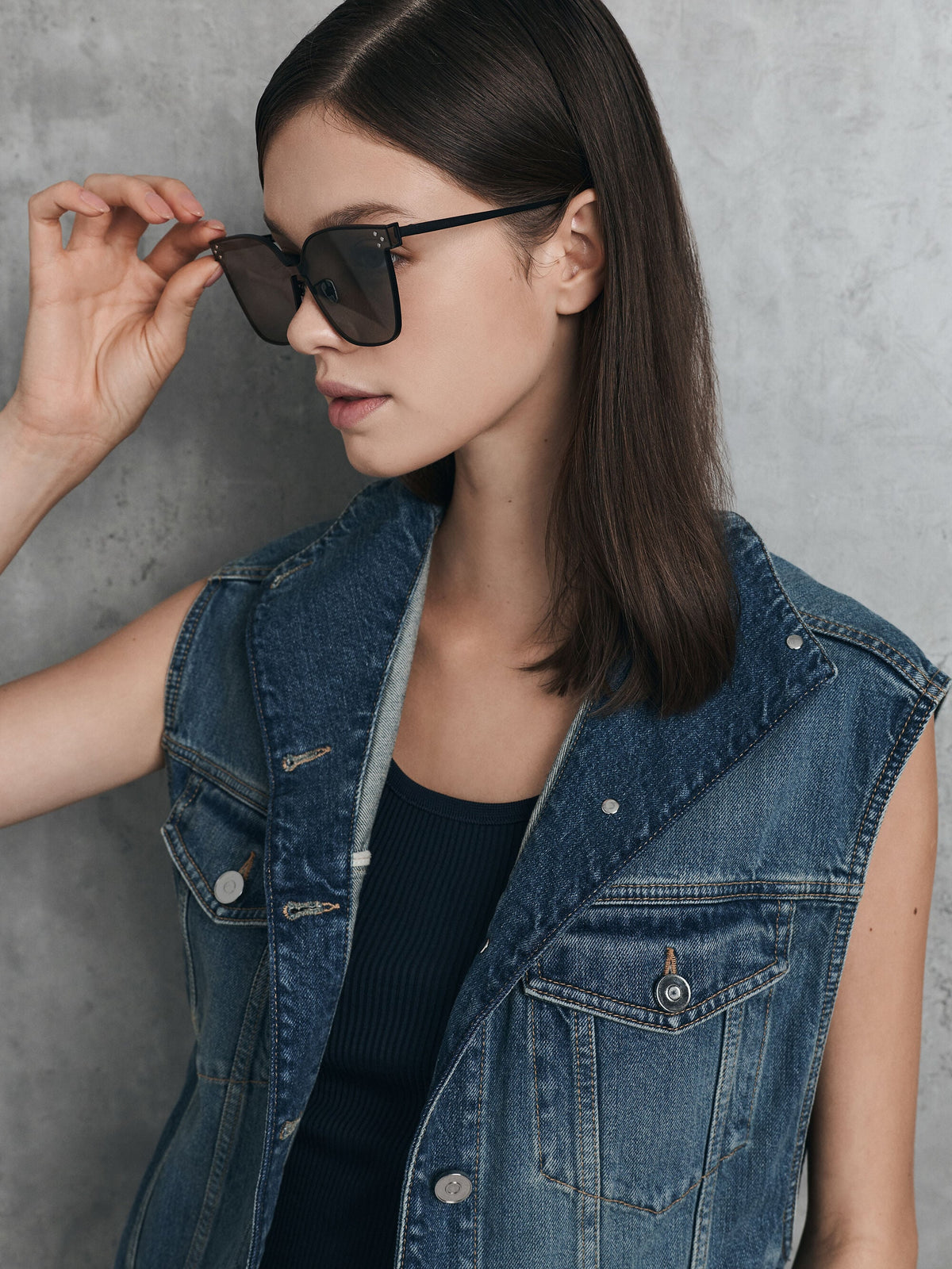 Ginny Butterfly Sunglasses - Noir | CHARLES & KEITH