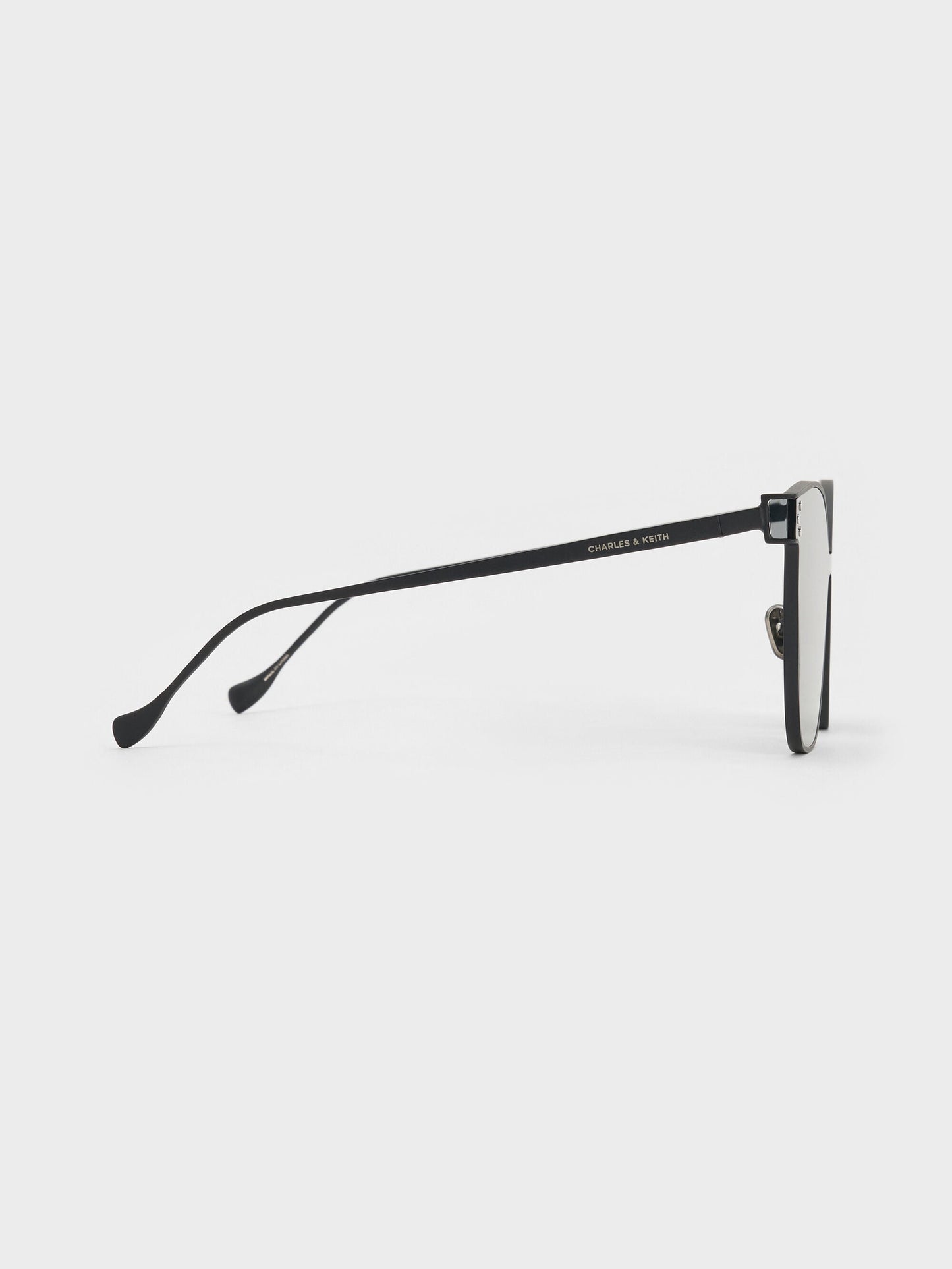 Ginny Butterfly Sunglasses - Noir | CHARLES & KEITH