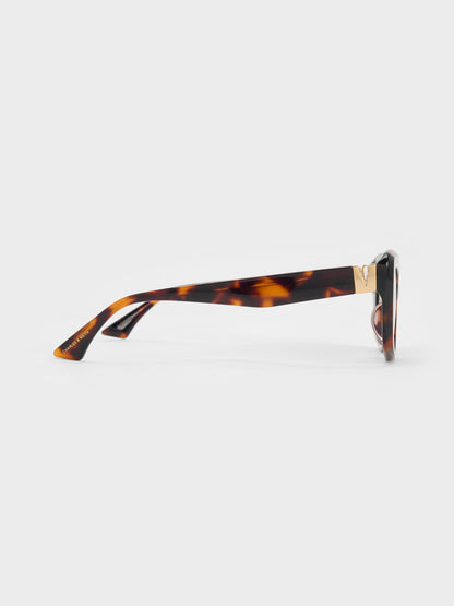 Alix Tortoiseshell Butterfly Sunglasses - T. Shell | CHARLES & KEITH