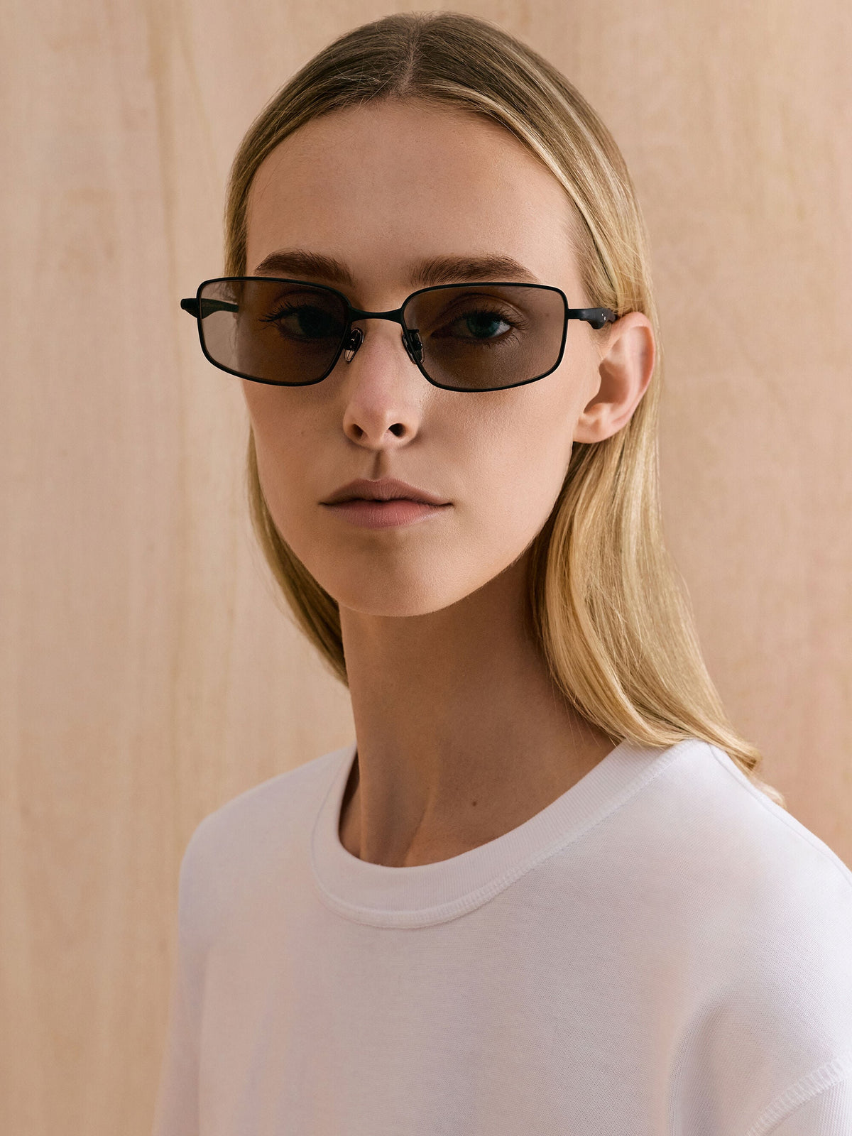 Celestia Rectangular Sunglasses - Noir | CHARLES & KEITH