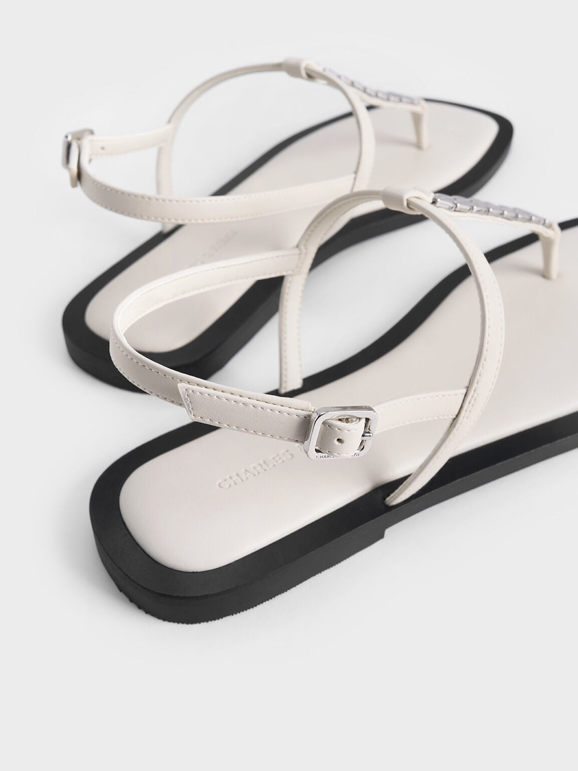Chain-Link Thong Sandals - Chalk | CHARLES & KEITH