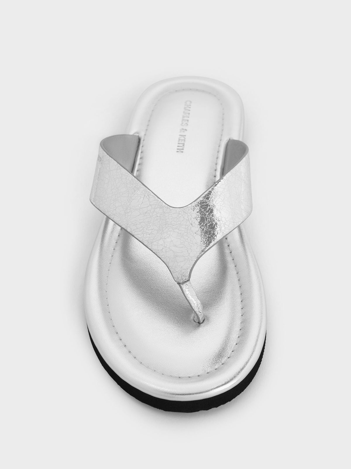 Trinah Metallic Crinkle-Effect Thong Sandals - Silver | CHARLES & KEITH