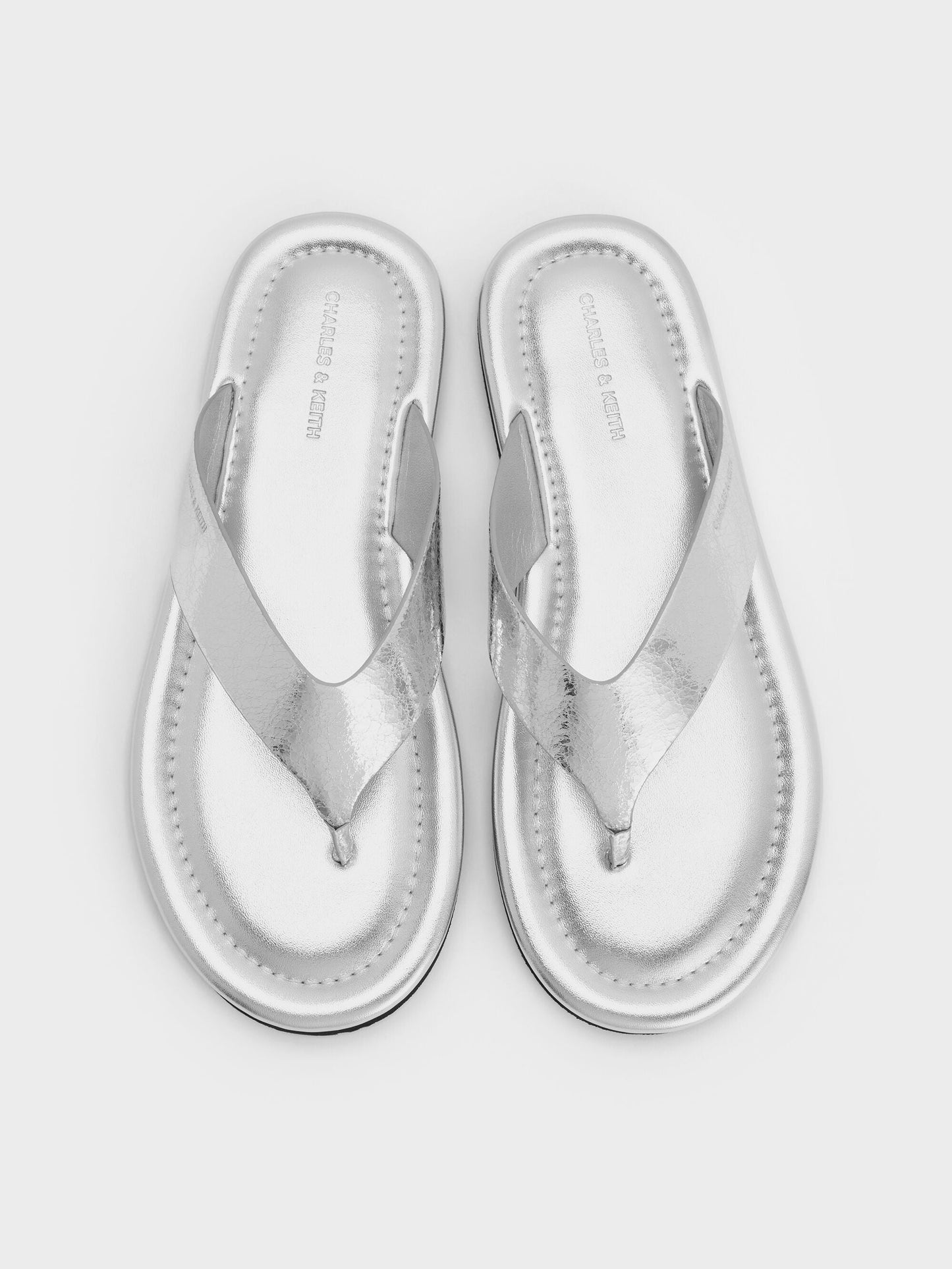 Trinah Metallic Crinkle-Effect Thong Sandals - Silver | CHARLES & KEITH