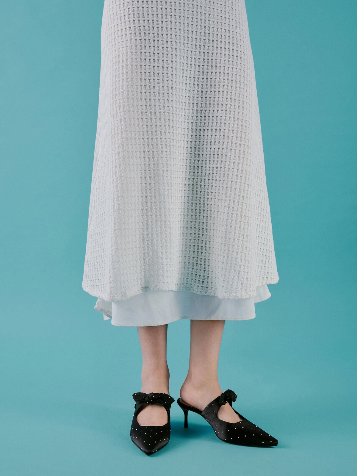 Jayce Dotted Knot-Bow Kitten-Heel Mules - Black Textured | CHARLES & KEITH