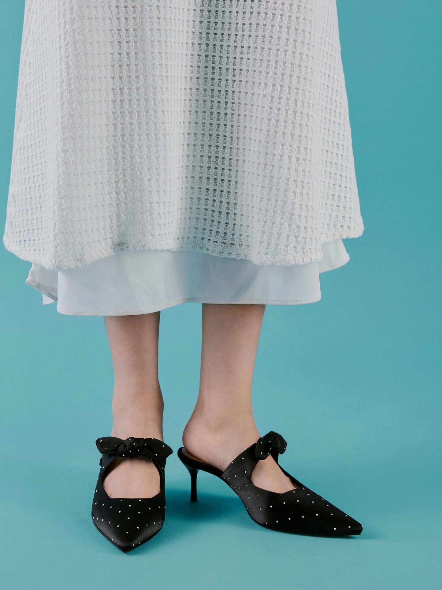 Jayce Dotted Knot-Bow Kitten-Heel Mules - Black Textured | CHARLES & KEITH