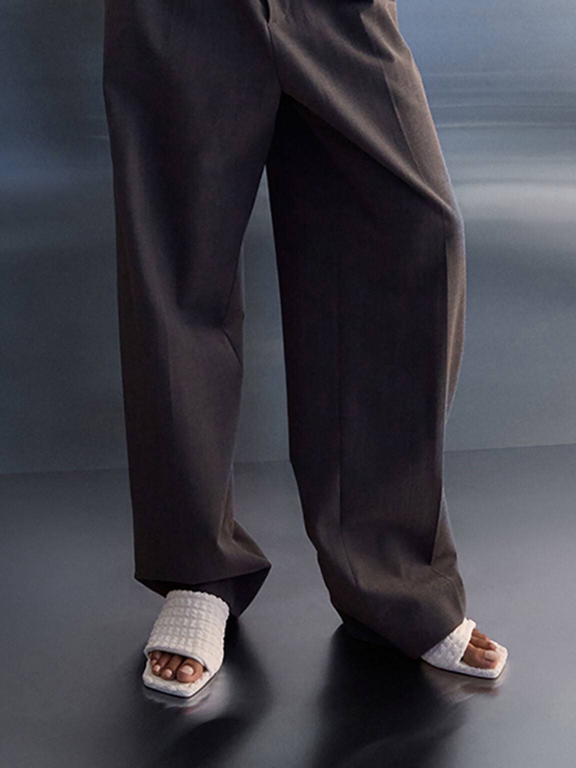 Loren Textured Kitten-Heel Mules - Chalk | CHARLES & KEITH
