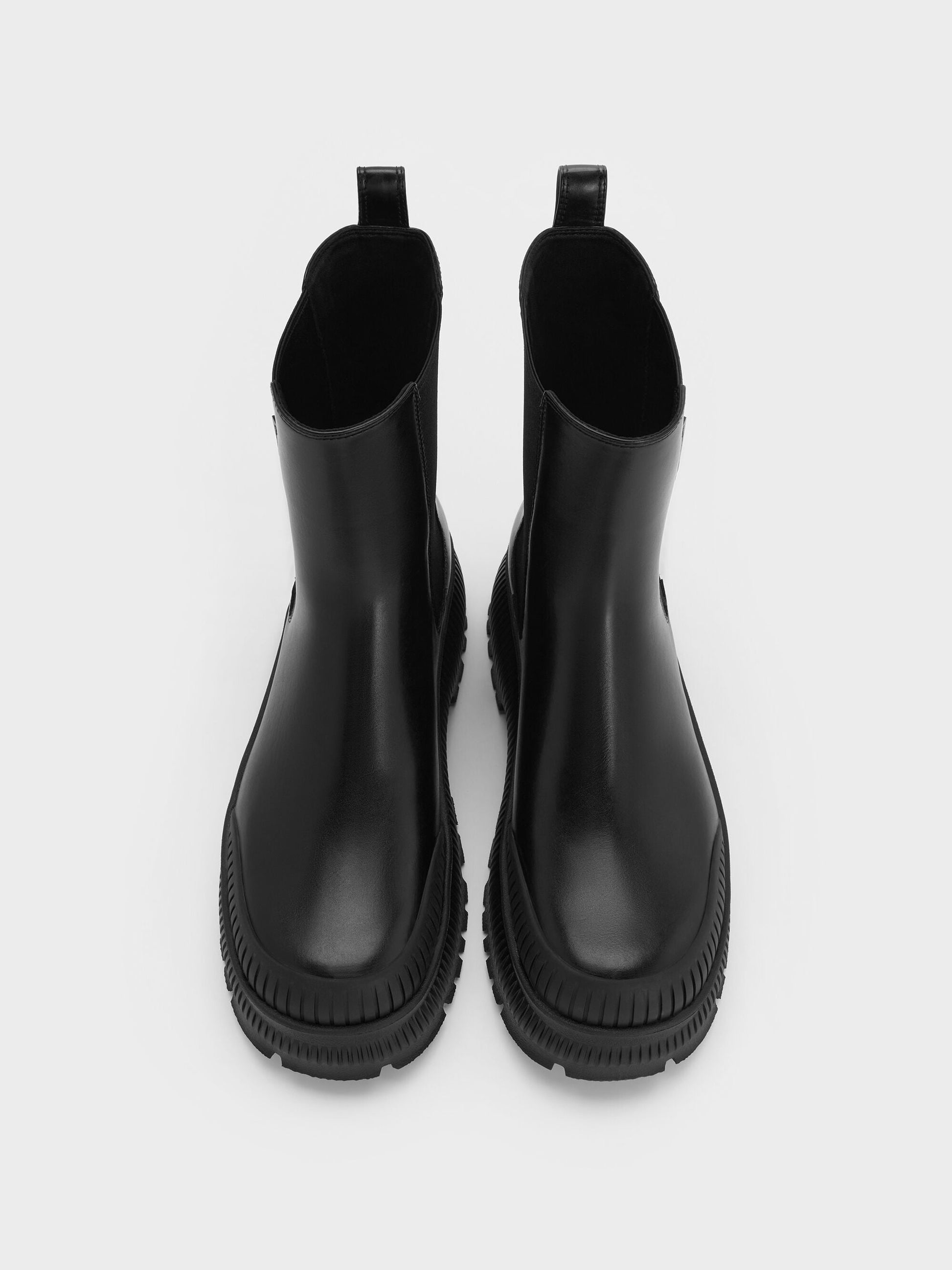 Darra Ridged-Sole Chelsea Boots - Black | CHARLES & KEITH