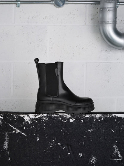 Darra Ridged-Sole Chelsea Boots - Black | CHARLES & KEITH