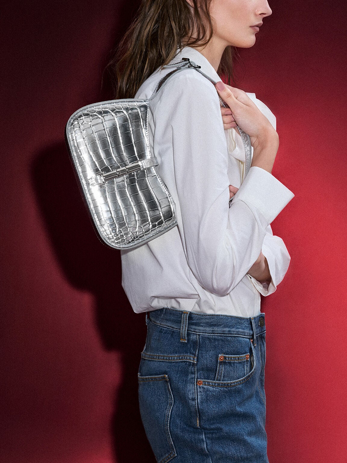 Cesia Croc-Effect Metallic-Accent Shoulder Bag - Silver | CHARLES & KEITH