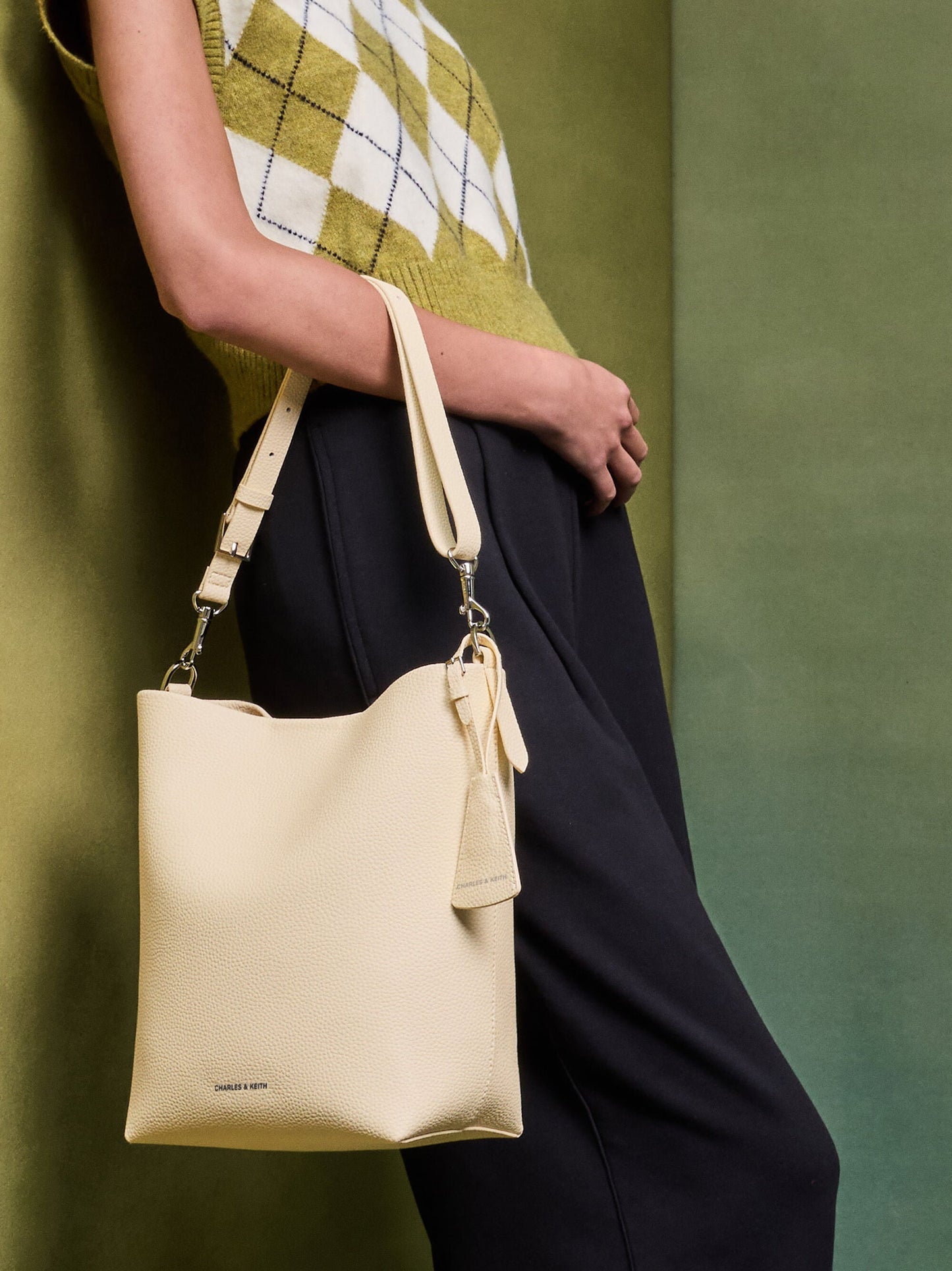 Beryl Bucket Bag - Butter Yellow | CHARLES & KEITH